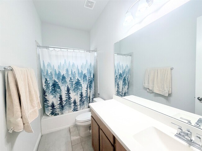 Building Photo - 6610 Lake Oasis Dr