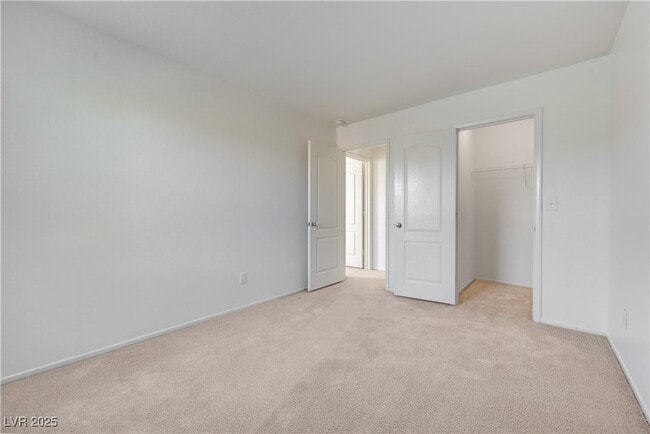 Building Photo - 9252 Valley Ranch Ave