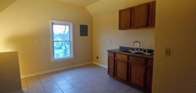 Building Photo - 1425-27 North 47th Street