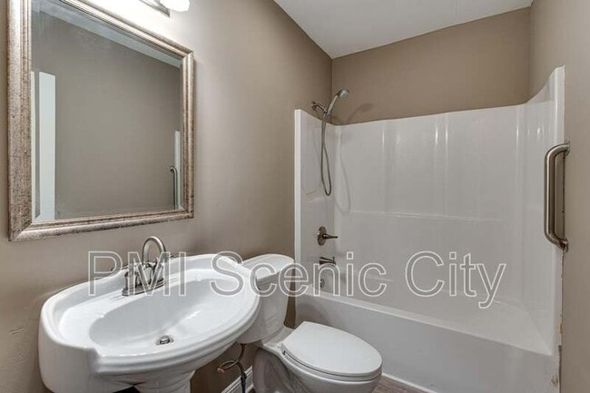 Building Photo - 4717 Beverly Kay Dr