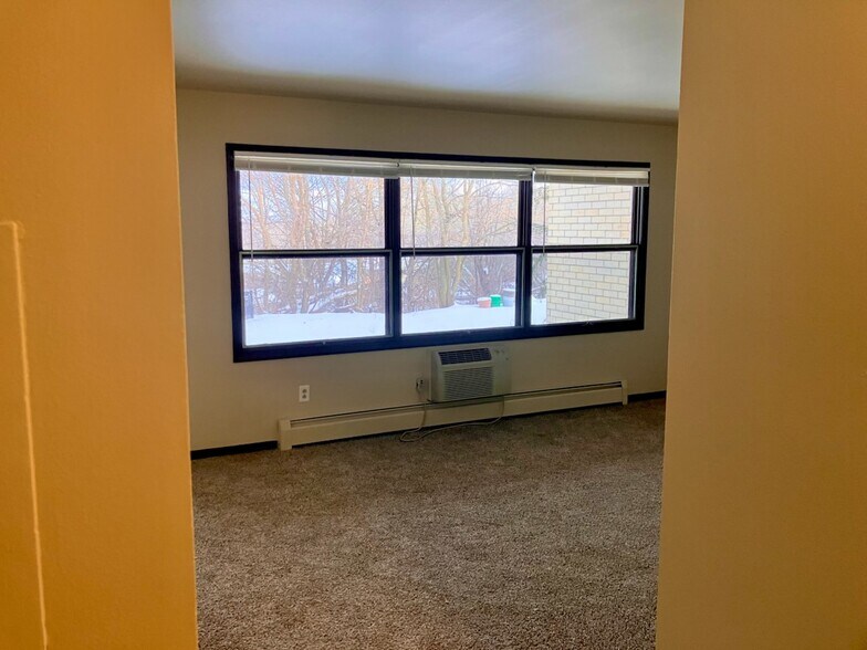 Building Photo - 1841 Blanchard St SW