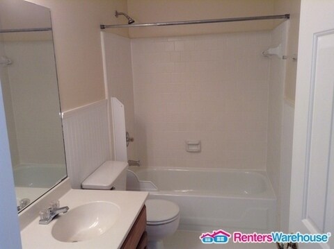 Building Photo - 1405 McQuiston Ct SW