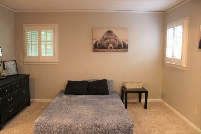 Building Photo - Home for Rent in Montgomery