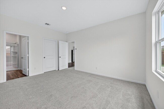 Building Photo - 1301 Elliott Rd