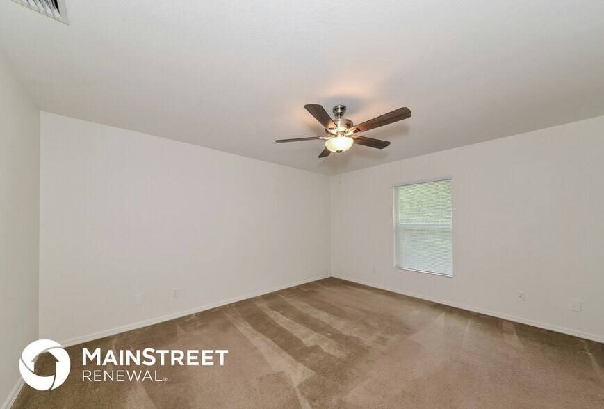 Building Photo - 3259 Toluca Terrace
