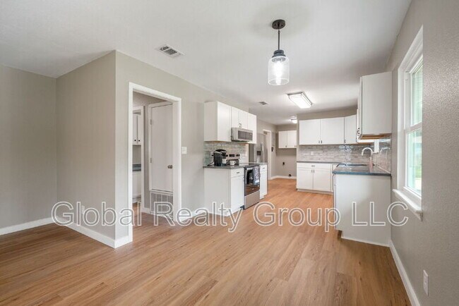 Building Photo - 385 W Faust St