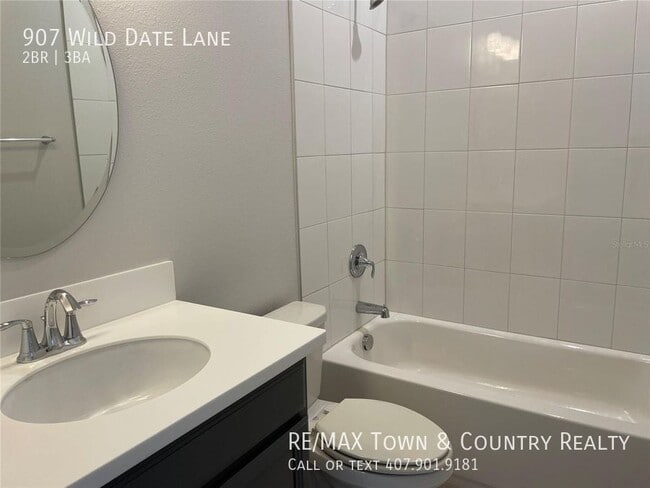 Building Photo - Griffin Park Townhome in Lake Mary