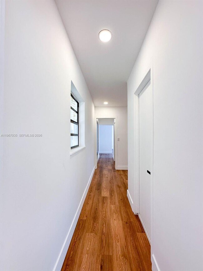 Building Photo - 1255 Jackson St