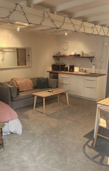 Primary Photo - 459 Boulevard Way