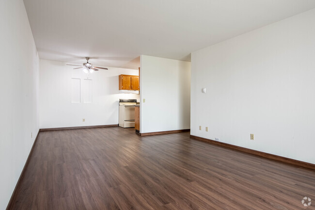 2BR, 2BA - 955SF - Nakoma Heights Apartments