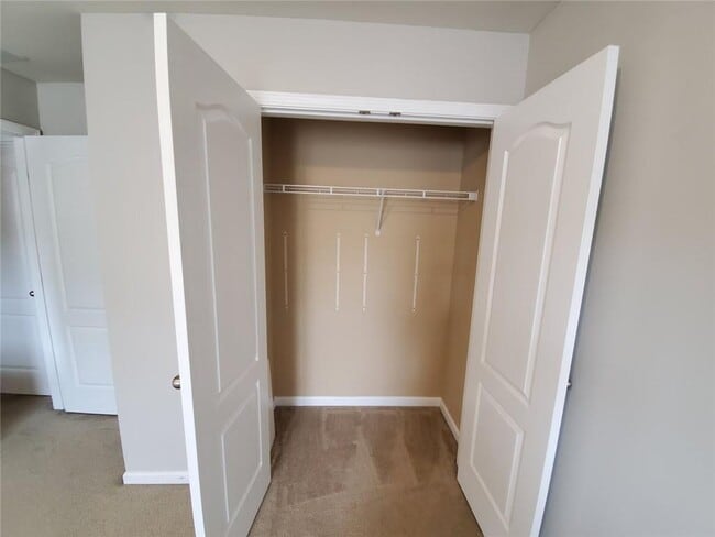 Building Photo - 225 Brookhaven Ct