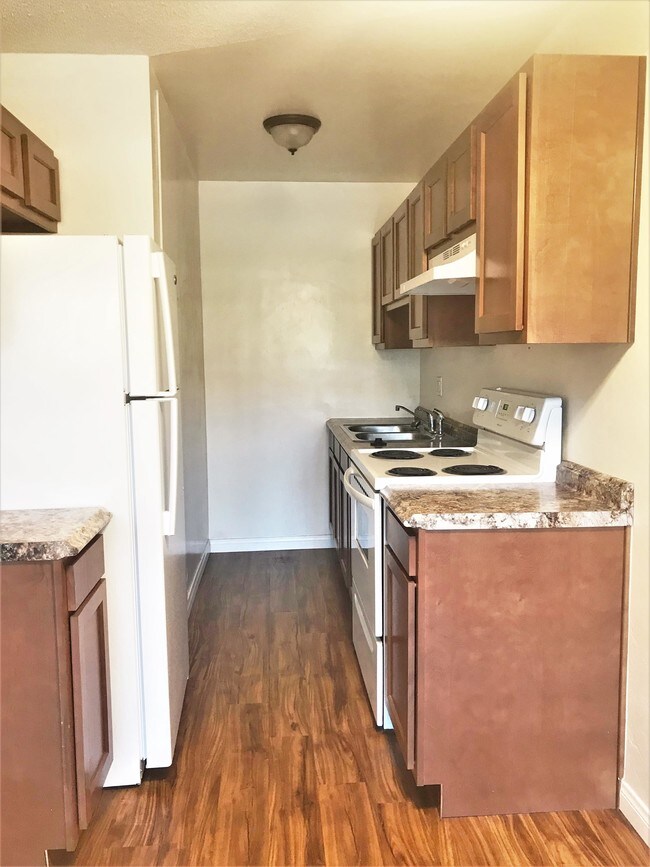 Building Photo - 5033 Clairemont Mesa Blvd