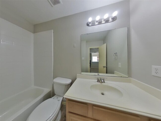 Building Photo - 6823 Highwind Bend Ln