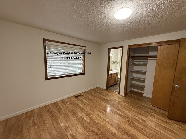 Building Photo - 12802 SE Main St