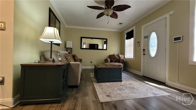 Building Photo - 1704 E 31st St