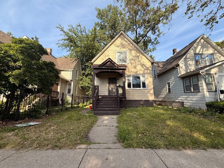 Building Photo - 8849 S Wallace St