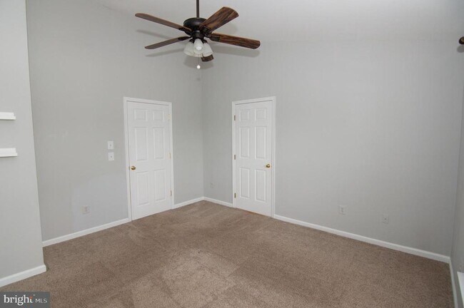 Building Photo - 110 Ingle Pl