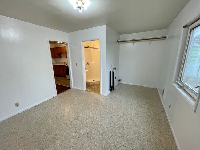 Building Photo - Charming 1-Bedroom in a Great Neighborhood!