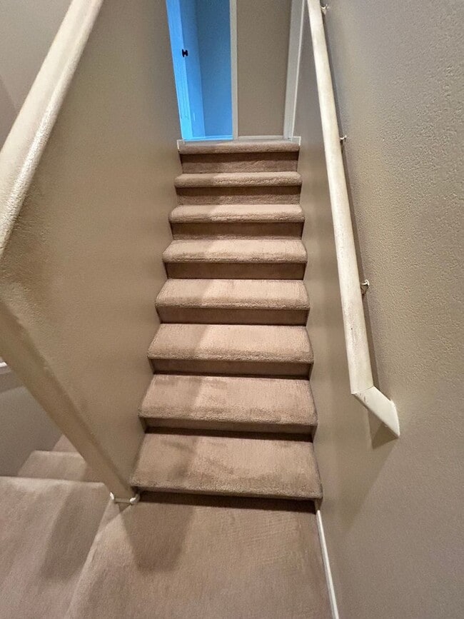 Building Photo - Charming 3 Bed/3Bath/1Car 2-Story Home nestled in this comfortable northwest community in Walnut ...