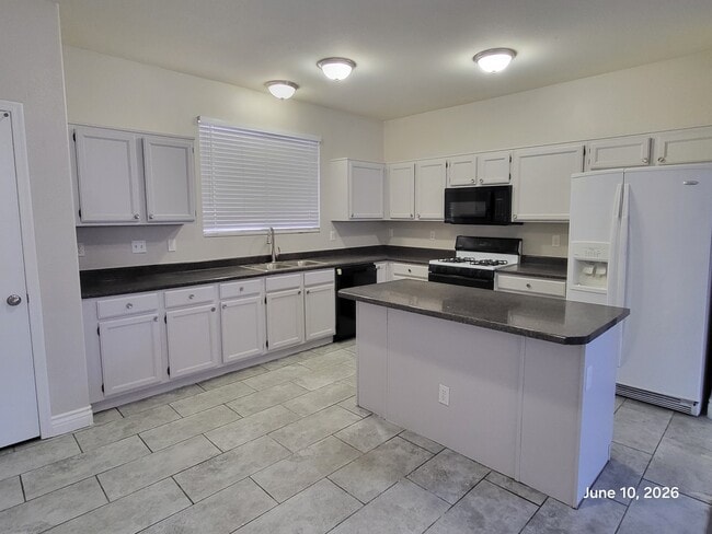 Building Photo - 109 Montesol Dr