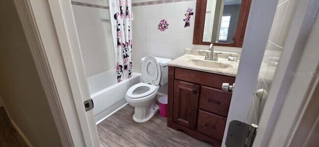 Building Photo - 105 Blue Heron Ln