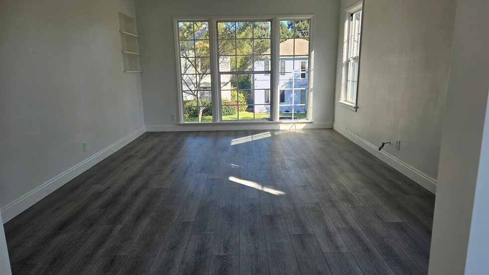 Living Room - 4221 Creed Ave
