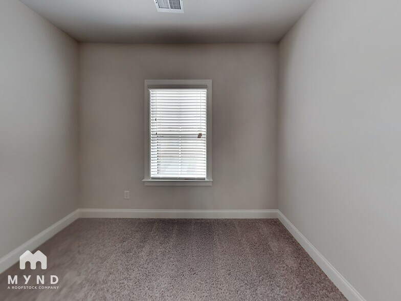 Building Photo - 4030 Maypop Ln