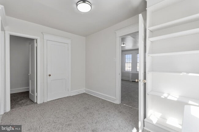 Building Photo - 4123-4100 Tyson Ave