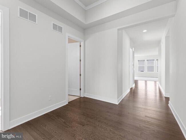 Building Photo - 1100 Wythe Blvd
