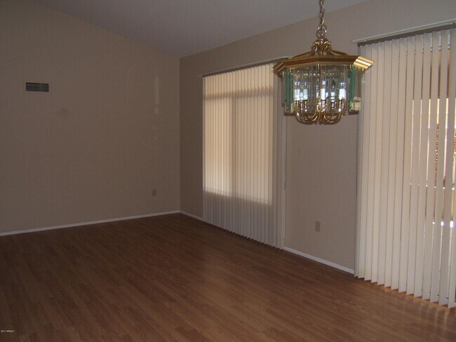 Building Photo - 15015 W Heritage Dr