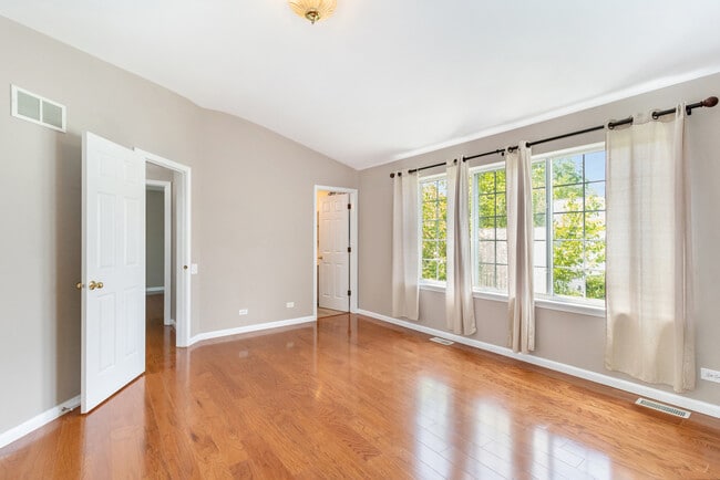 Building Photo - 3417 Ohara Terrace
