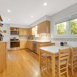 Building Photo - 17 Mohawk Trail