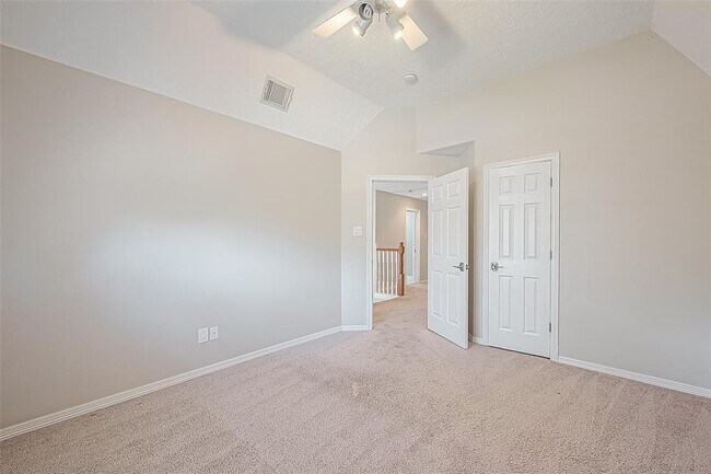 Building Photo - 13135 Finch Brook Dr