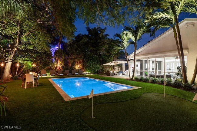 Building Photo - 339 4th Ave N