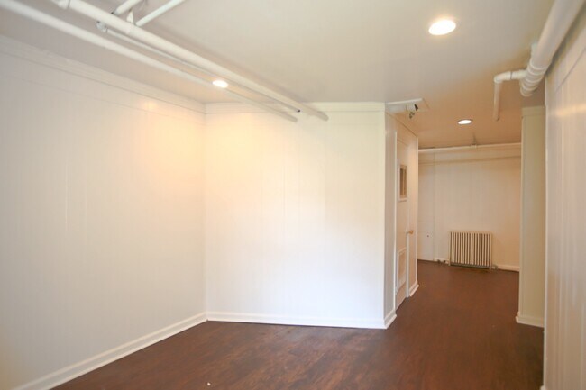 Building Photo - 8br Single Family Home on 14th St NW  (MIN...