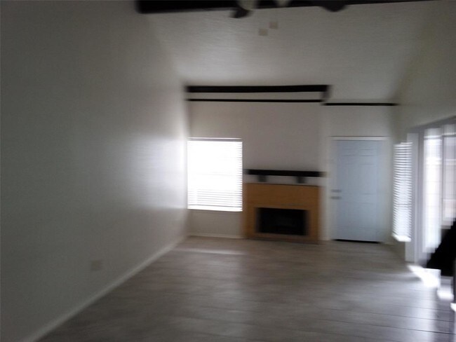 Building Photo - 12208 Copper Tree Pvt Ln