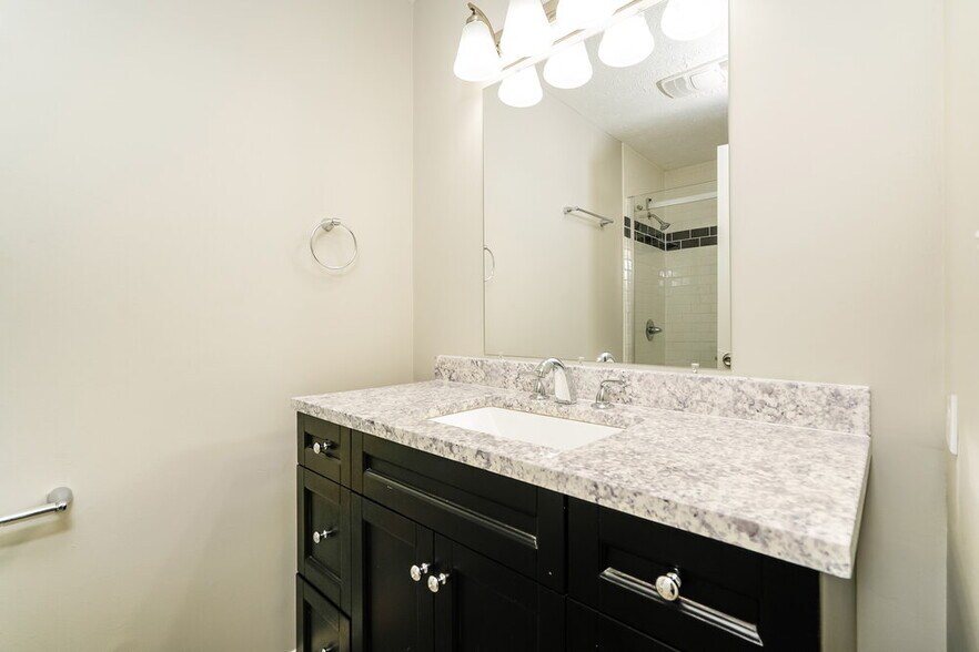 Building Photo - 6140 Gunyon Way