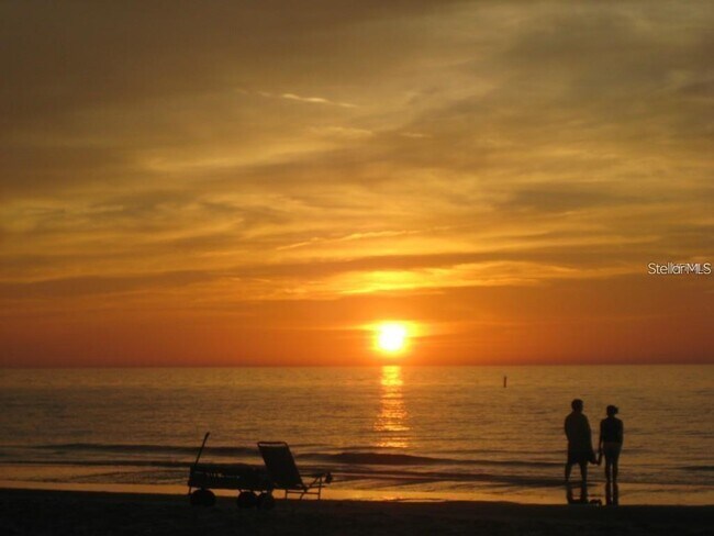 Building Photo - 400 Island Way