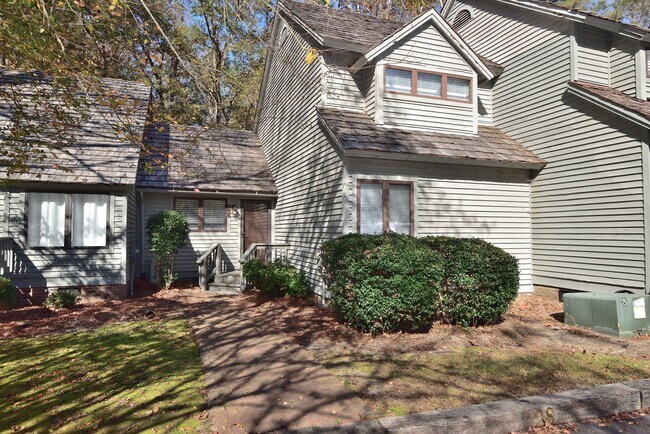Building Photo - 28 Winders Creek