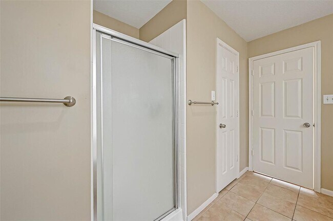 Building Photo - 1630 Berkoff Dr