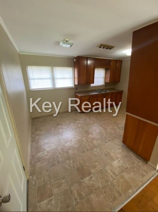 Building Photo - 2908 Kathy Ann St