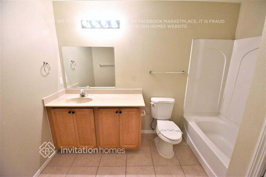Building Photo - 15364 Galbi Dr