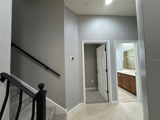 Building Photo - 142 Harrington Ct