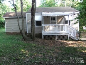 Building Photo - 1631 Harris Rd
