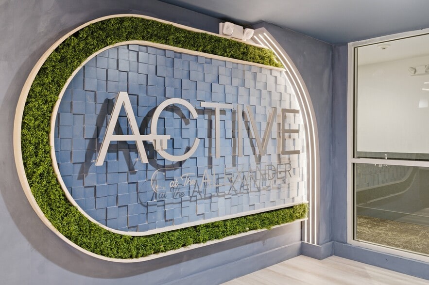 Building Photo - The Alexander