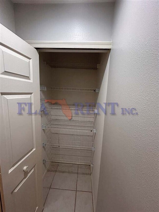 Building Photo - *  2Bed 2Bath with Bonus Room Golf Villa located in Winter Springs *