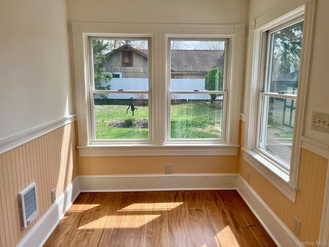 Building Photo - 8 Alden Pl