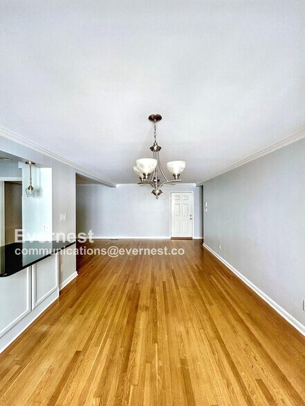 Building Photo - 4520 Grove Ave