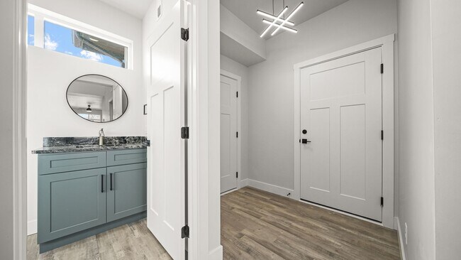 Building Photo - 1107 Mee Cyn Cir
