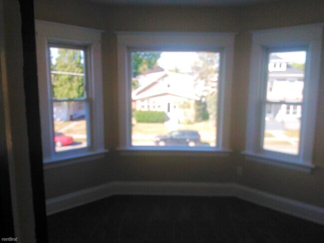 Building Photo - 4 br, 1.5 bath House - 2107 50th St